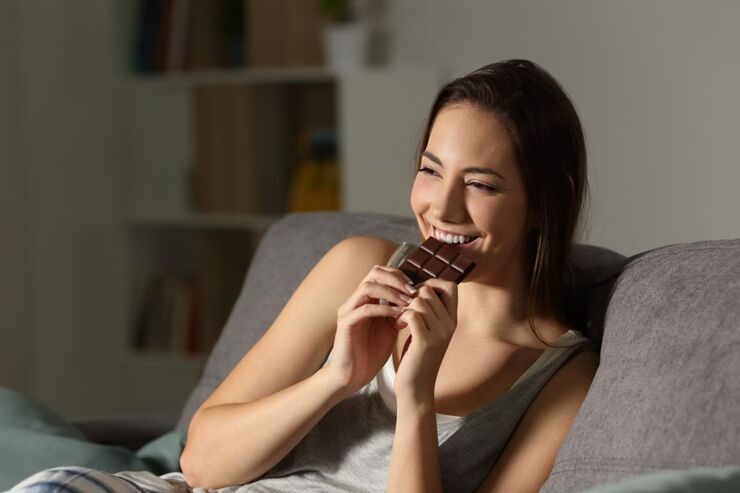 Mangiare barretta cioccolato
