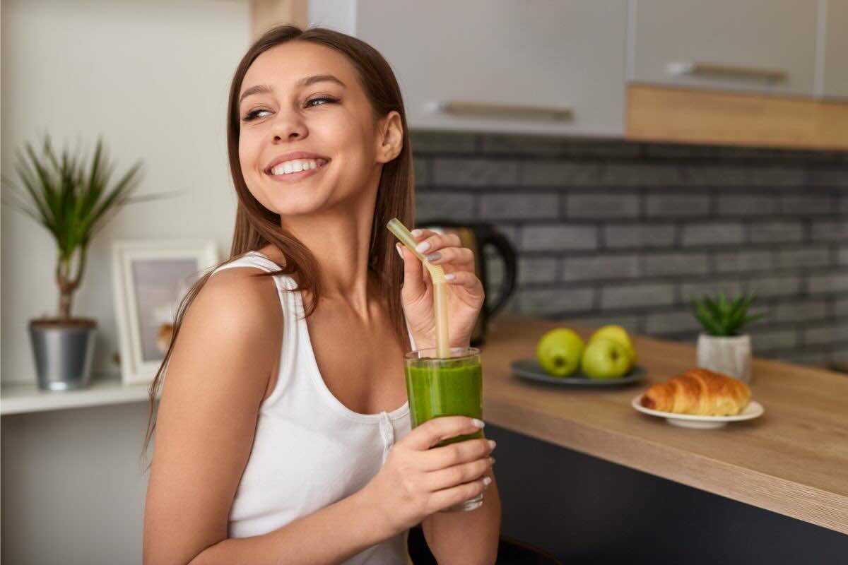 La bevanda per sgonfiare la pancia all’istante: non pensare ad un beverone disgustoso, è buonissima invece
