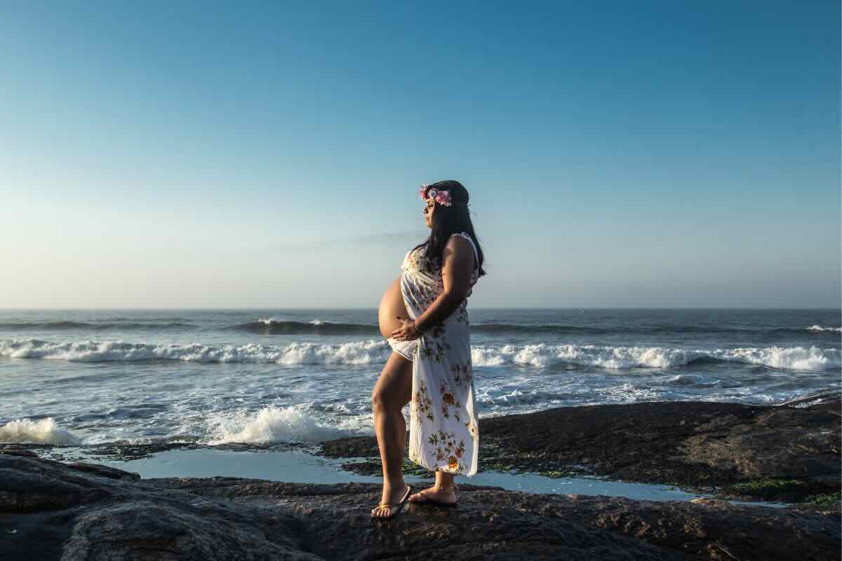 Gravidanza in estate? Vivila serenamente con questi 8 consigli degli esperti